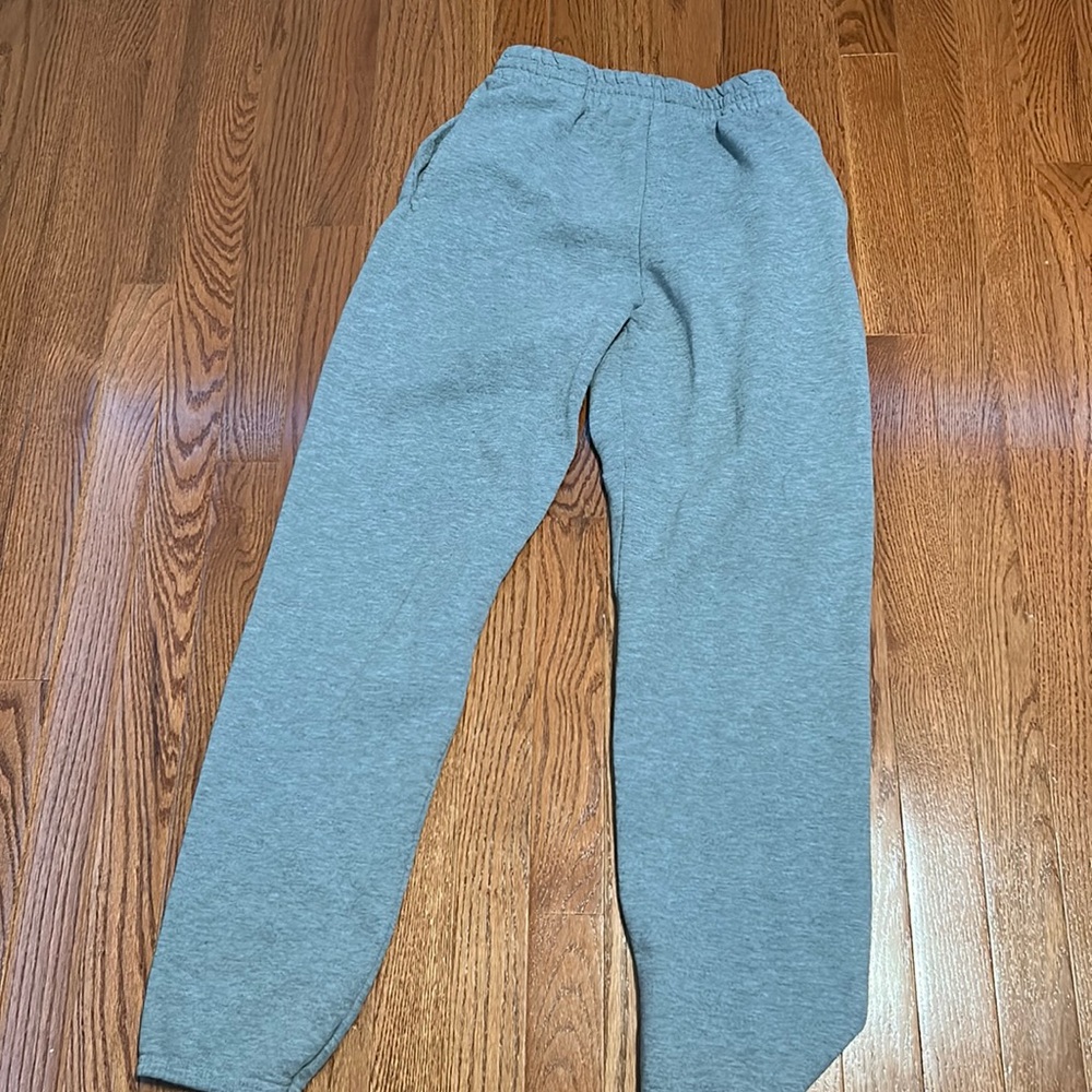 grey sweat pants